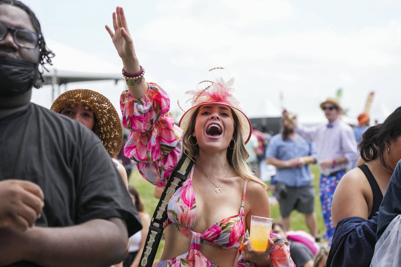 Photos From the infield to the grandstand, scenes from Preakness 148