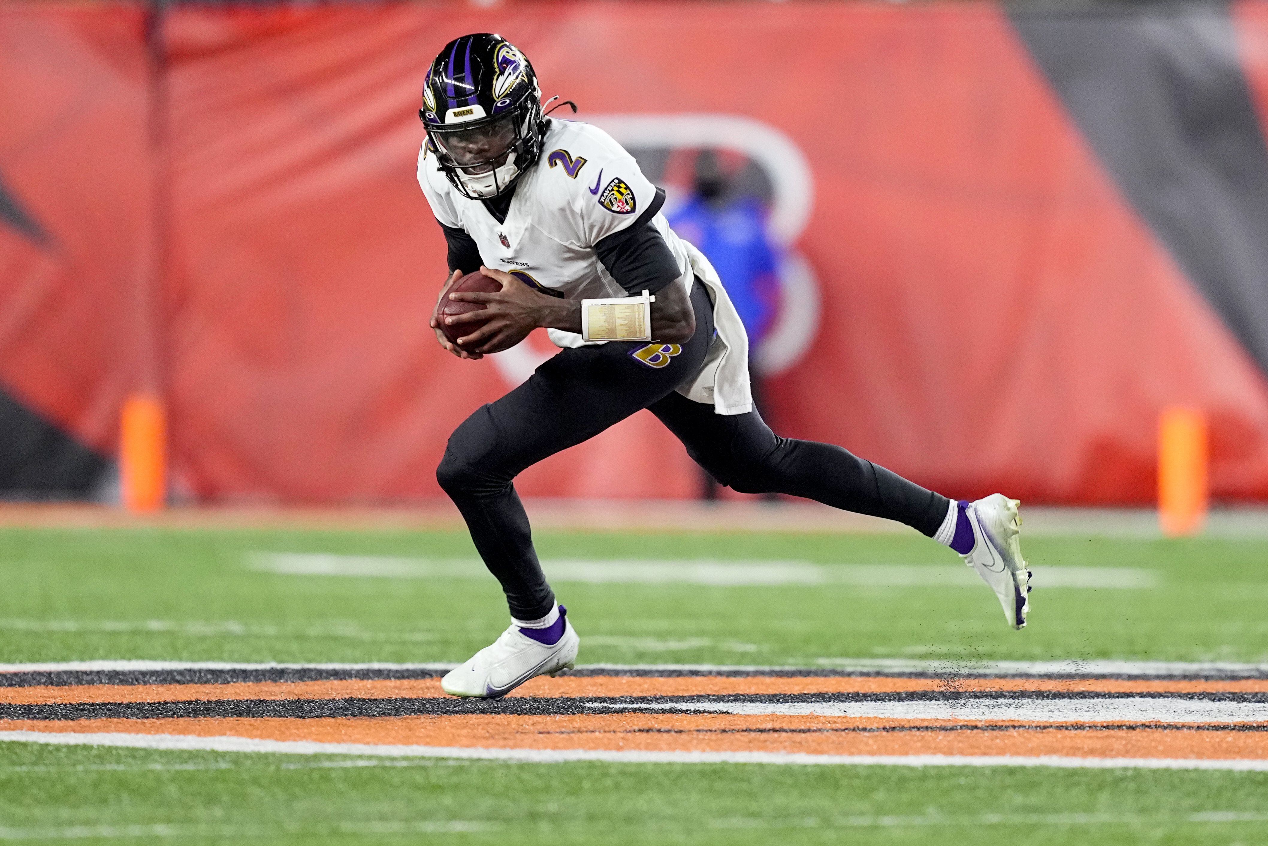 New York Jets & Detroit Lions 'Most Likely' Baltimore Ravens Lamar Jackson  Trade Destinations? - Sports Illustrated Baltimore Ravens News, Analysis  and More