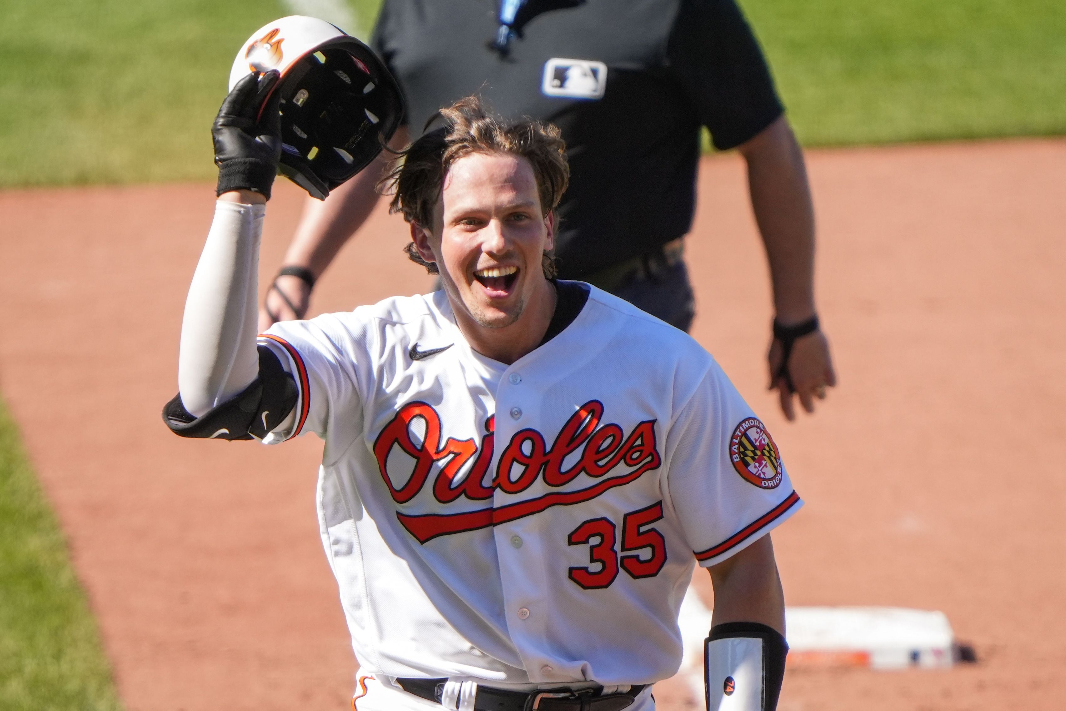 Kyle Goon: No longer empty, the Camden Yards' left upper deck buzzes with  the Orioles' resurgence - The Baltimore Banner