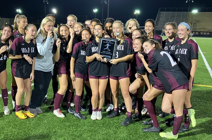 No. 1 Broadneck girls soccer team completed an unbeaten regular season Monday with a 3-1 victory over Chesapeake-Anne Arundel in the Anne Arundel County championship game at Northeast.